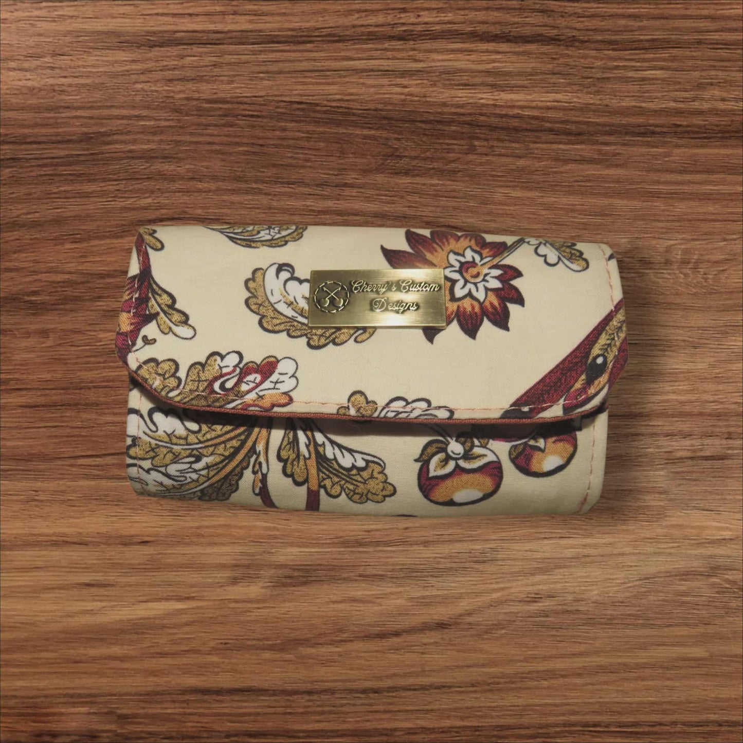 Cream and Aaroon Small Accordian Wallet